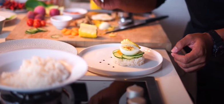 9 Cara Chef Marinka plating masakan rumahan jadi cantik ala restoran