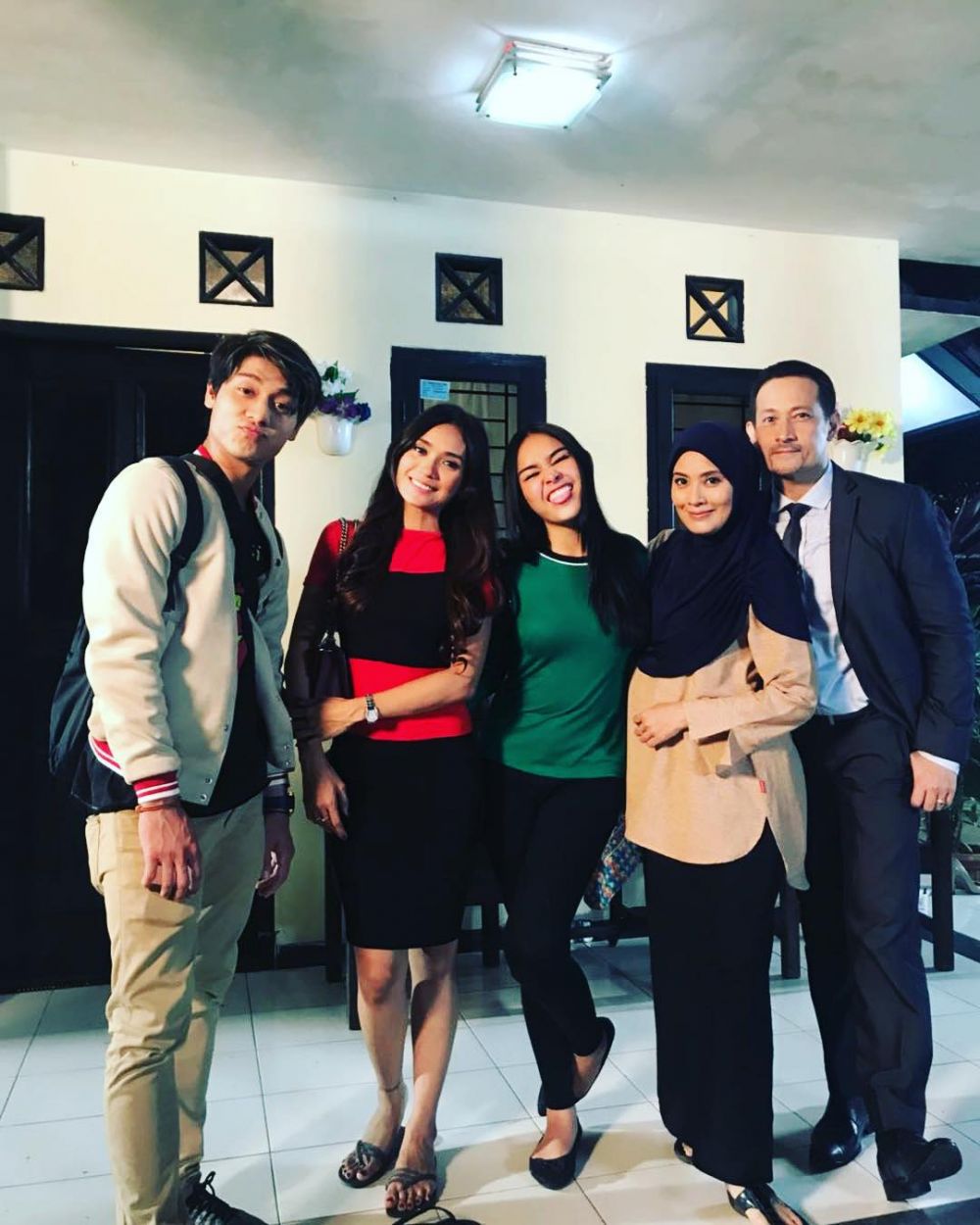 Pernah satu sinetron, ini 9 potret Rommy Sulastyo & Andin Ikatan Cinta