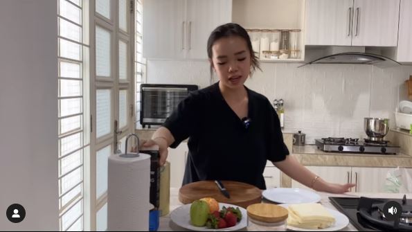 7 Potret dapur Jesselyn MasterChef, wallpaper dindingnya estetik