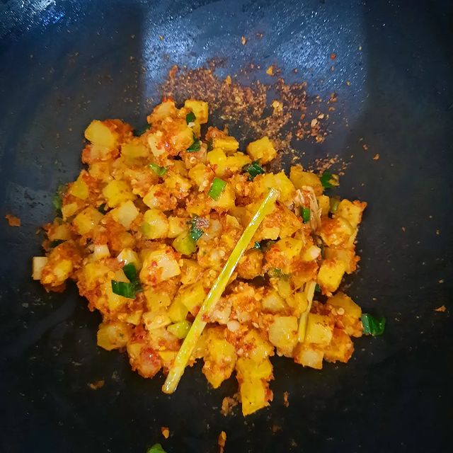 30 Resep kentang balado rumahan, menu sederhana favorit keluarga