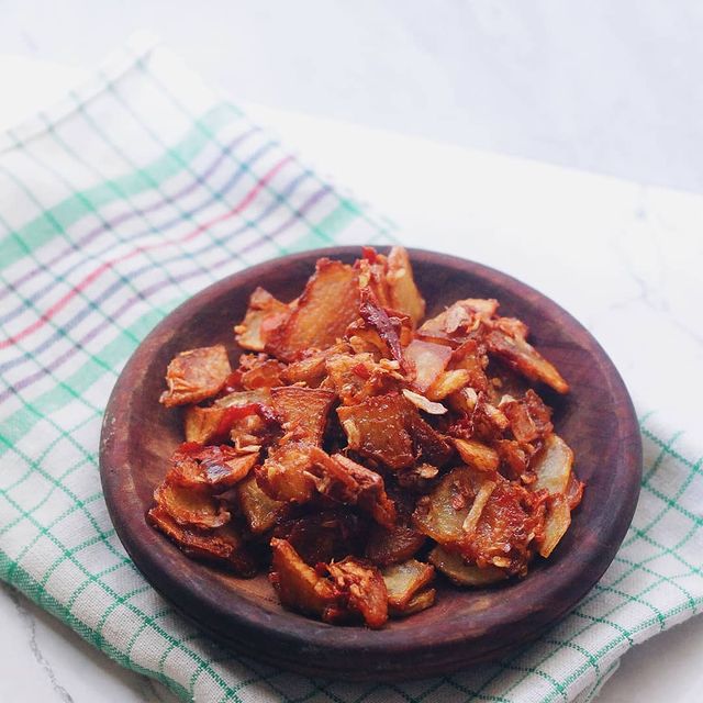 30 Resep kentang balado rumahan, menu sederhana favorit keluarga