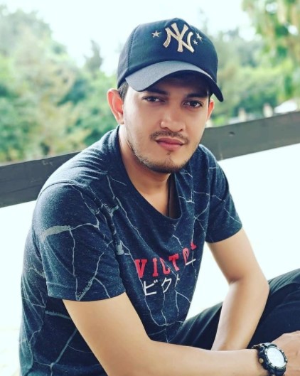 Dulunya aktor FTV, ini 9 potret Teuku Dino pemeran preman Ikatan Cinta