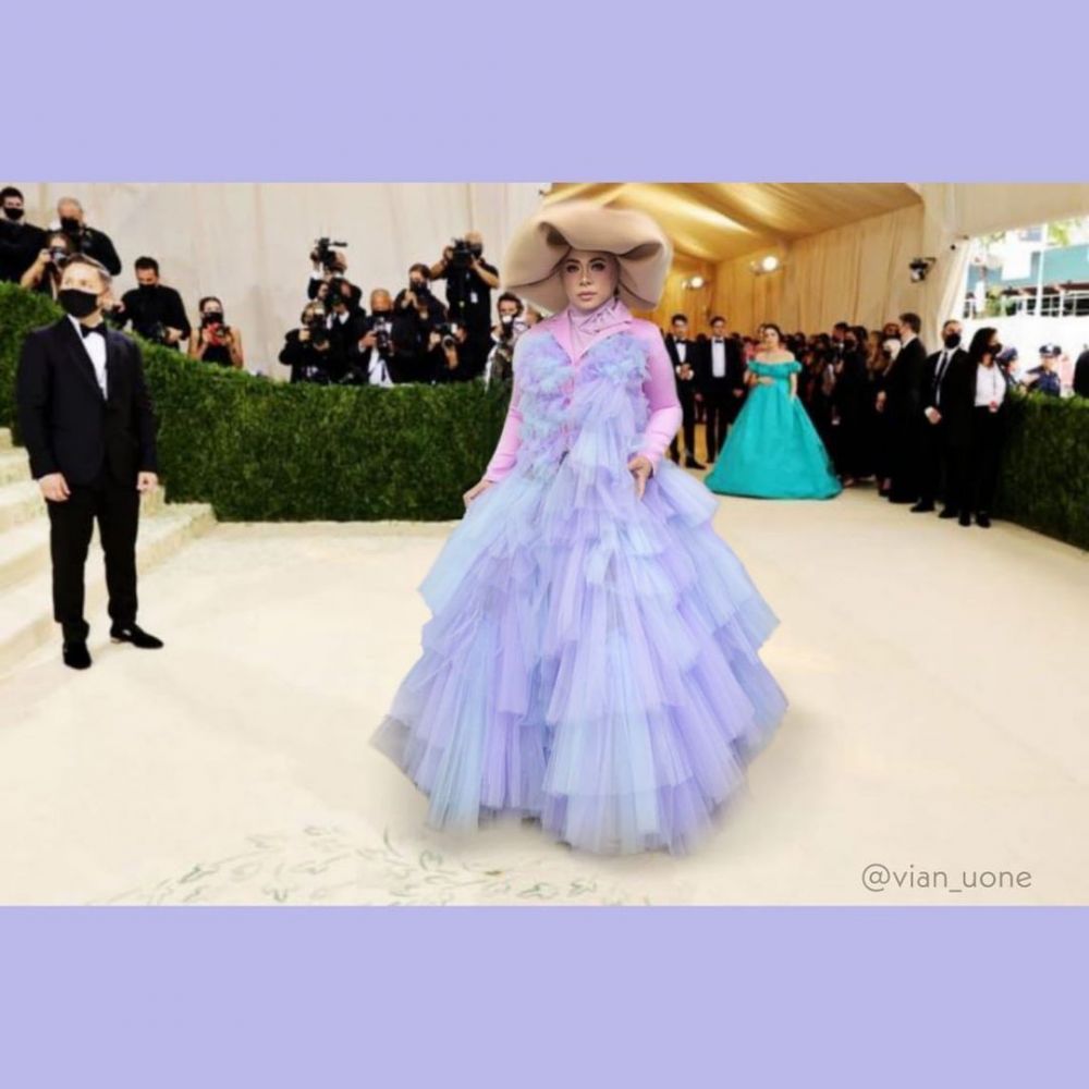7 Hasil editan kocak Melly Goeslaw, terbaru 'tampil' di Met Gala