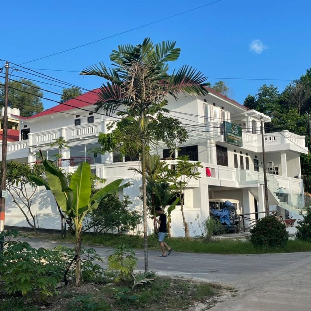 7 Potret pondok pesantren Oki Setiana Dewi, dulu rumah masa kecilnya