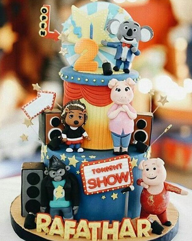 Kue ulang tahun 11 anak seleb bentuk karakter favorit ini lucu pol
