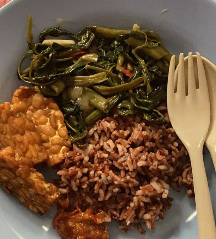 9 Menu vegan Angela Gilsha, tetap berenergi walau tanpa daging