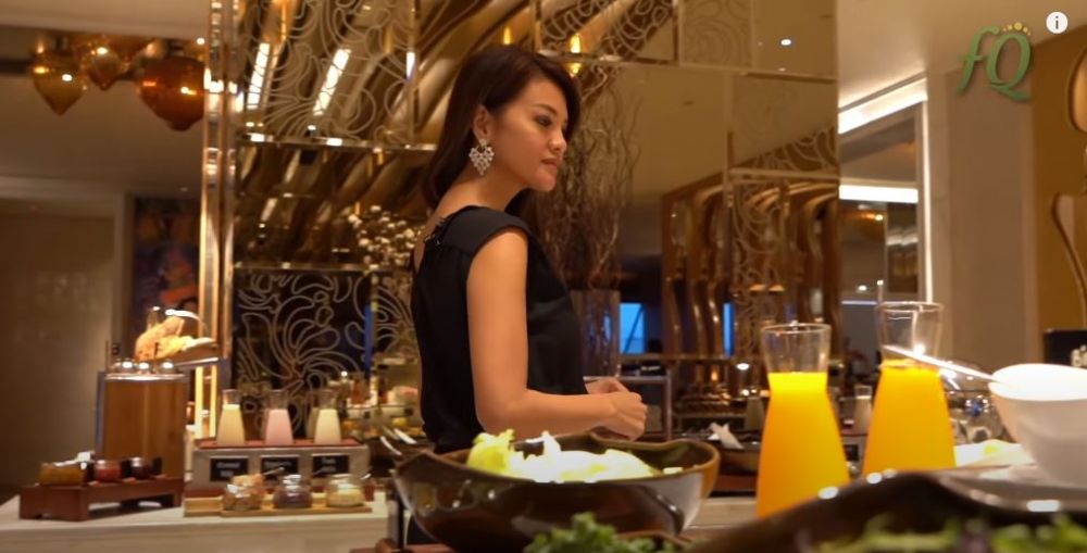 9 Etika sarapan di hotel ala Farah Quinn, wajib kamu ketahui