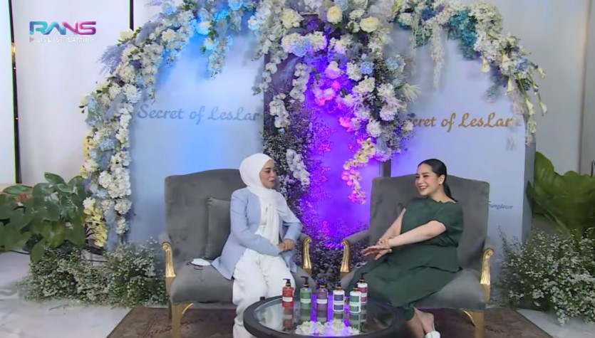 Bak nikahan, ini 7 foto dekorasi acara Lesty-Billar umumkan kehamilan