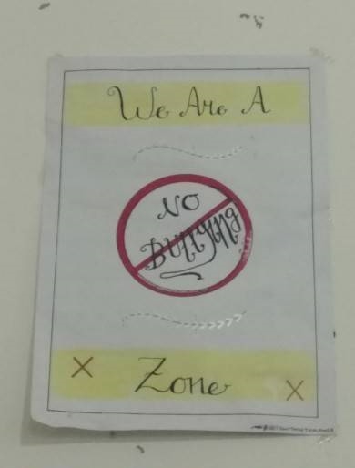 21 Peringatan lucu pakai bahasa Inggris, kocaknya nggak ada obat