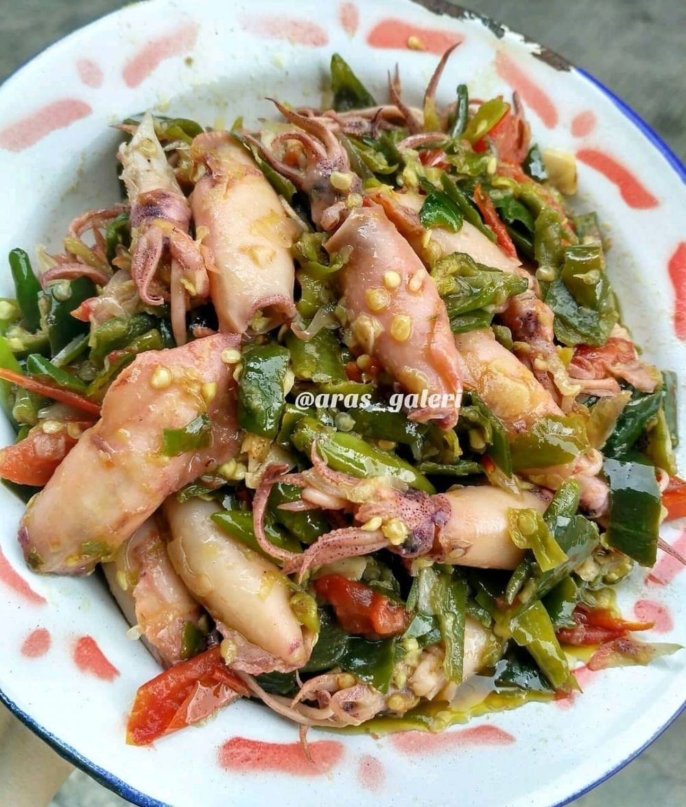 9 Resep cumi asin pedas, sajian mantap auto bikin kalap