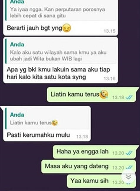 11 Chat lucu nasib cinta jarak jauh ini ngenes banget