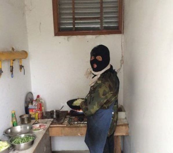 11 Momen lucu banyak gaya waktu di dapur, bikin nggak habis pikir