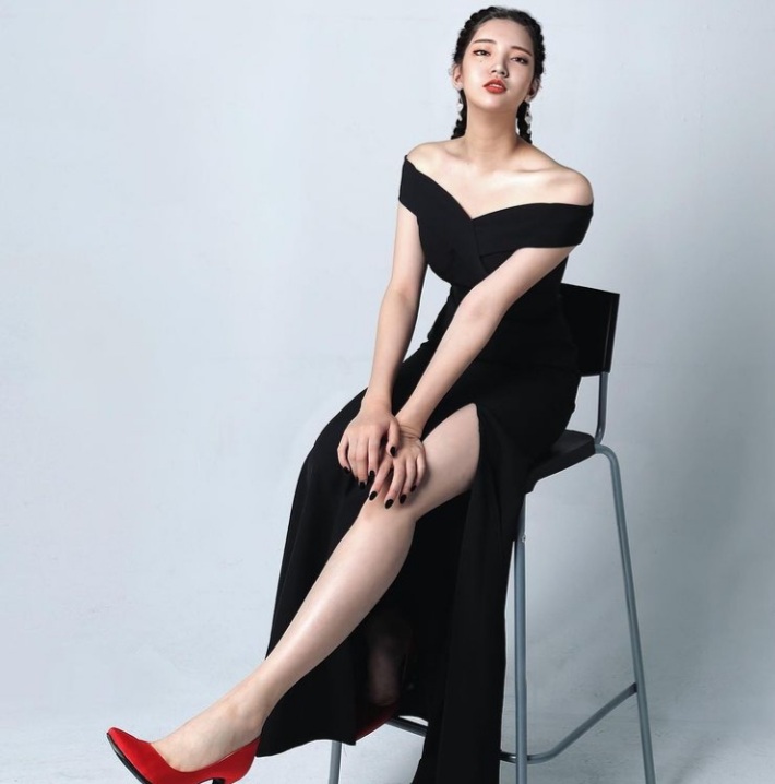 9 Potret Rozy selebgram robot dari Korea, parasnya mirip idol K-Pop