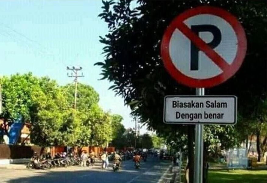 11 Kesalahan di papan petunjuk ini bikin garuk kepala