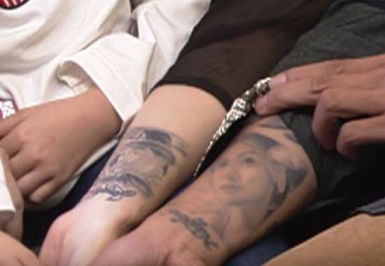 Makna tato 7 aktor ganteng, punya Desta gambar wajah anaknya