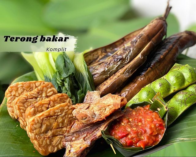 11 Resep kreasi terong bakar, sederhana dan bumbunya nendang