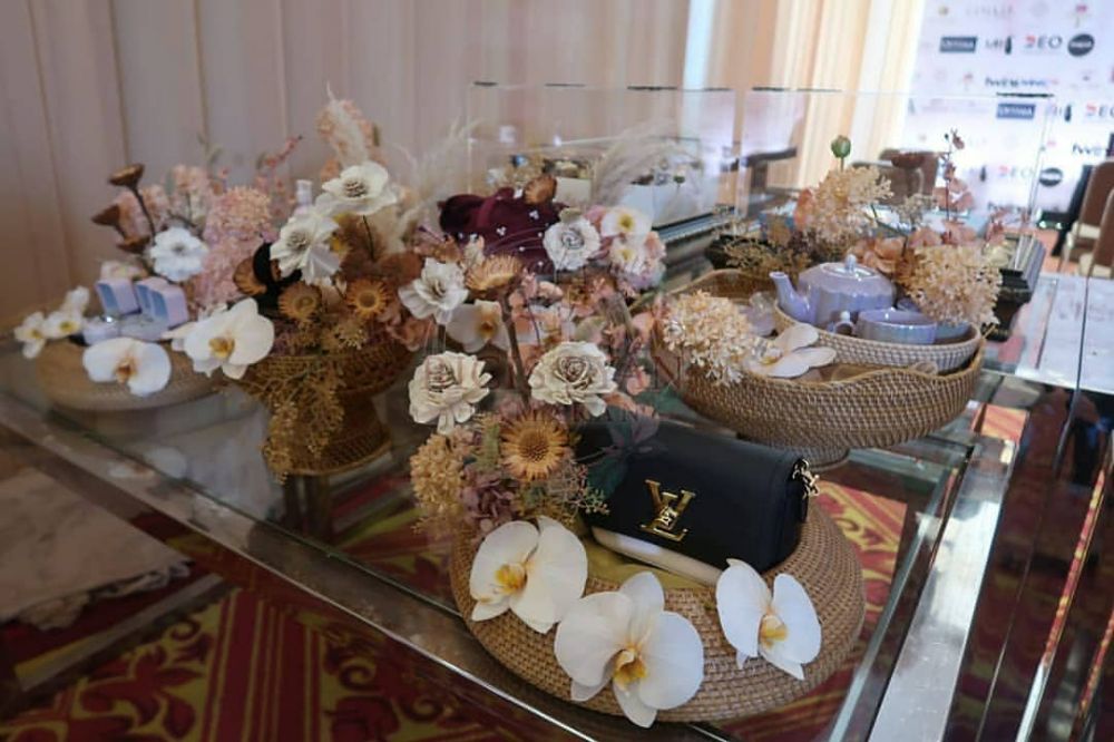 9 Potret seserahan lamaran Ria Ricis, tas mewah hingga masakan Aceh