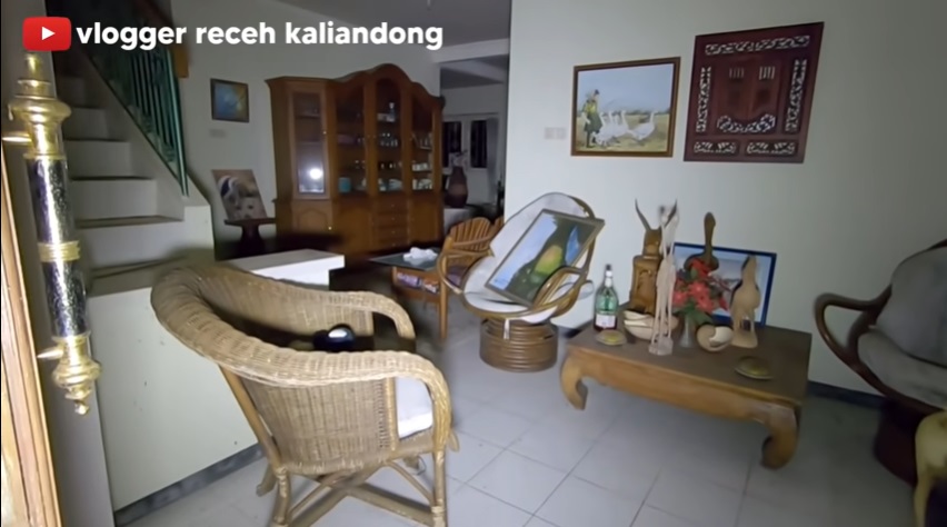 Vila mewah isi barang artistik terbengkalai di Malang, ini 11 fotonya