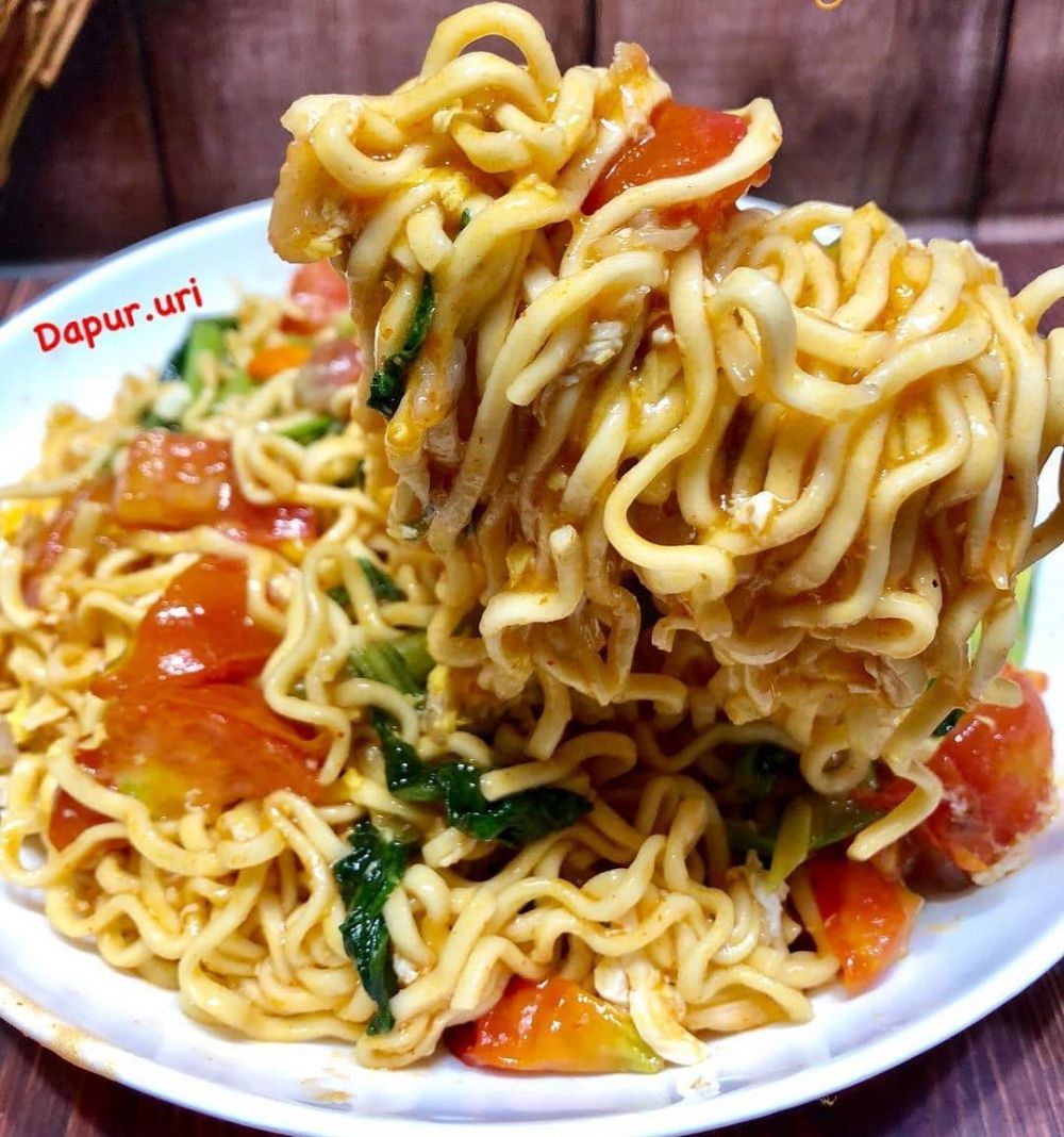 20 Resep mi nyemek istimewa, solusi makan nikmat di akhir bulan