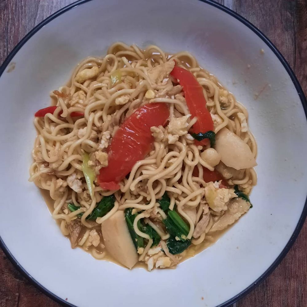 20 Resep mi nyemek istimewa, solusi makan nikmat di akhir bulan