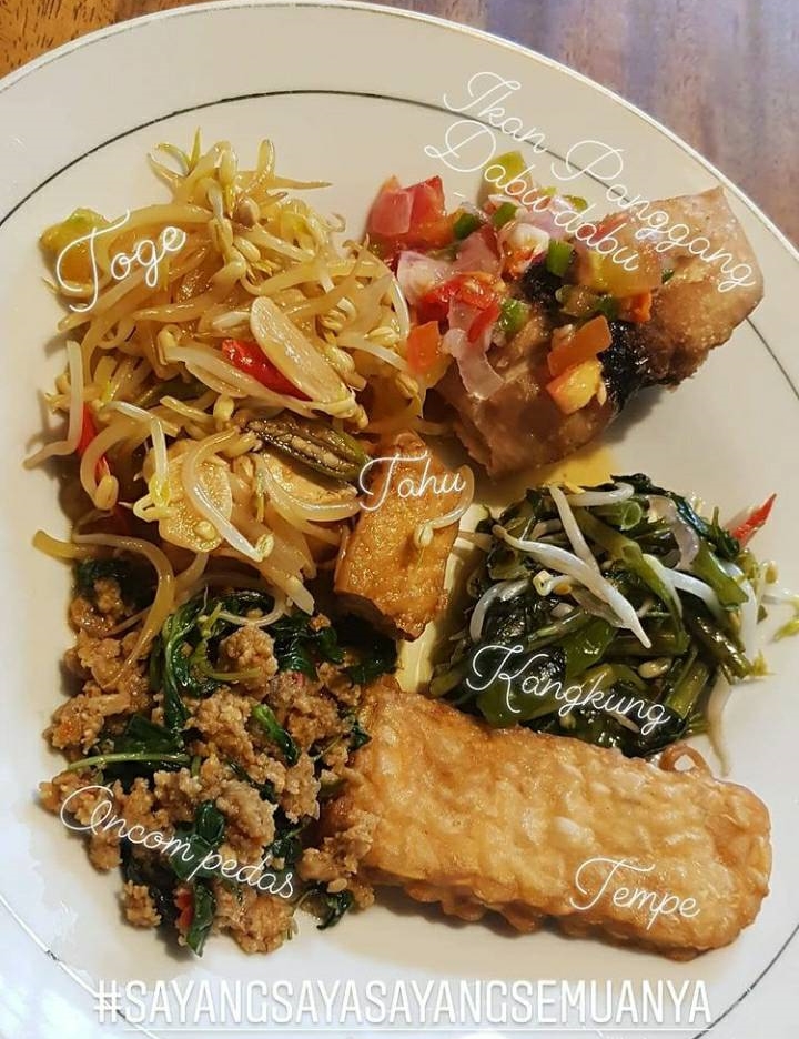 Makanan yang dihindari 9 seleb saat diet, bisa bikin gendut