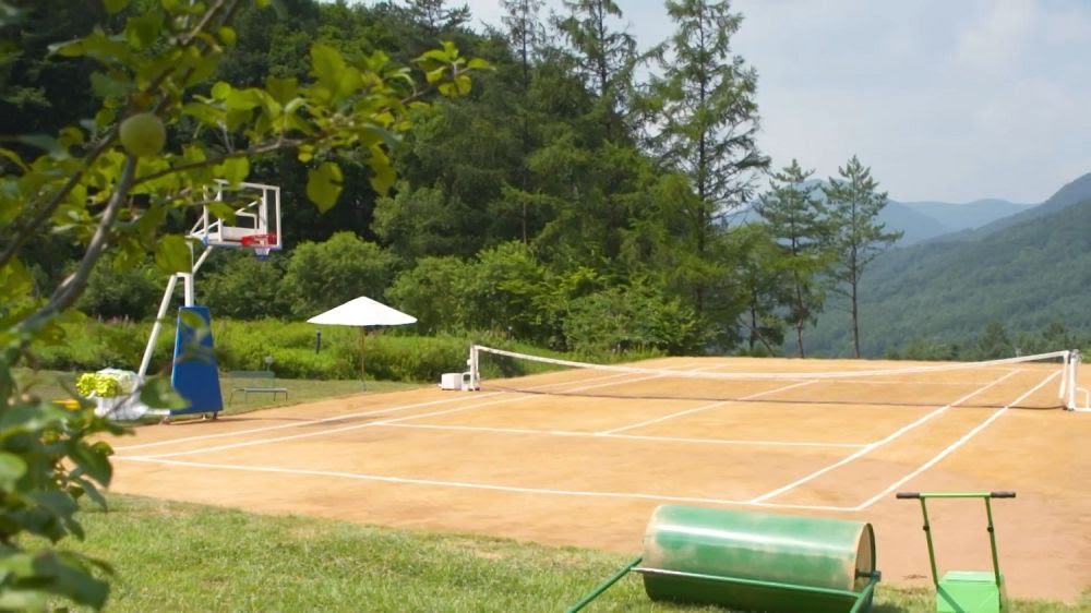 9 Penampakan 'rumah' BTS di In The Soop Season 2, ada di tengah hutan