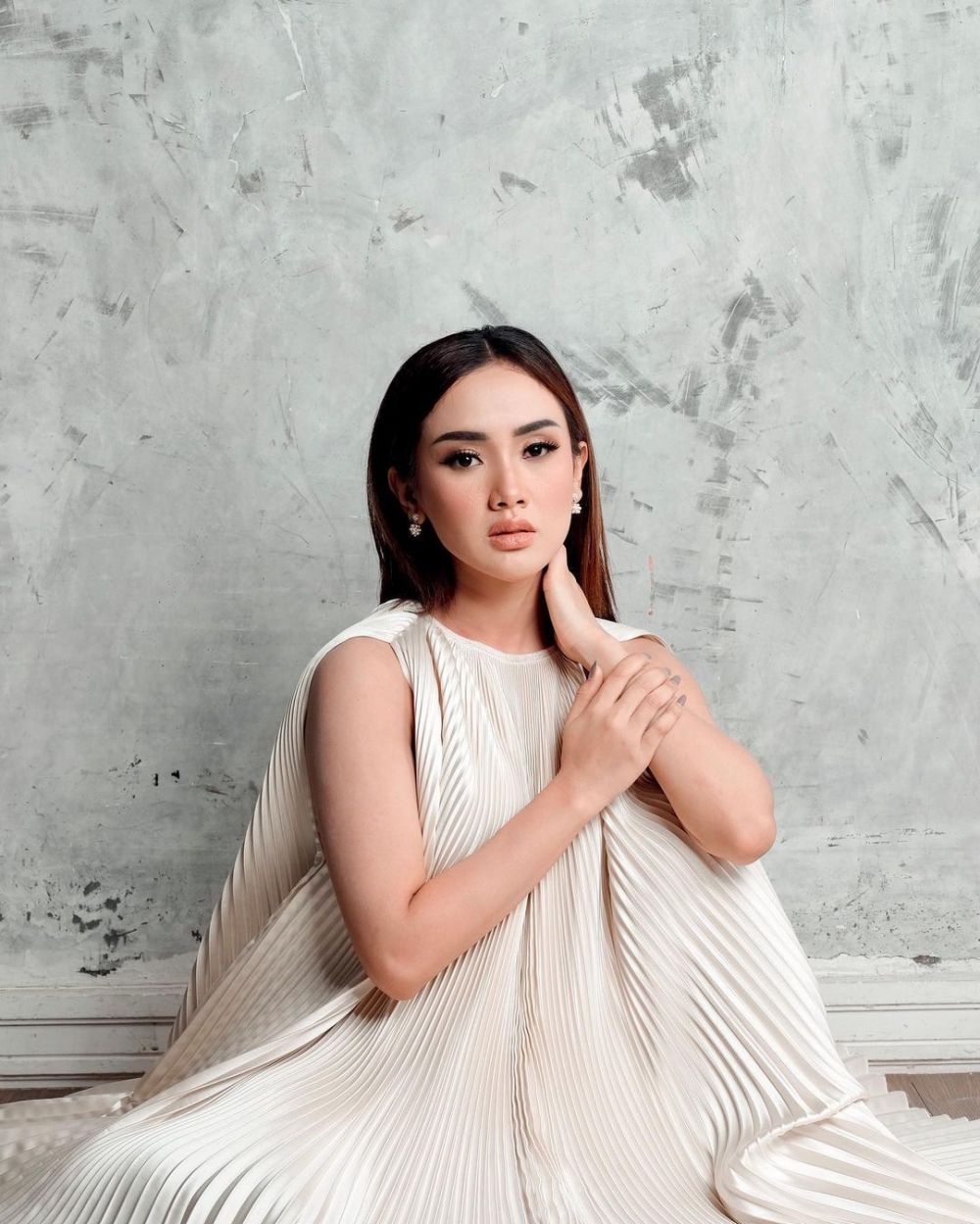 7 Seleb ini jadi produser musik, Chelsea Olivia bentuk girlband K-Pop