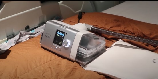 9 Momen Oki Setiana Dewi dampingi anak terapi napas, penuh kesabaran