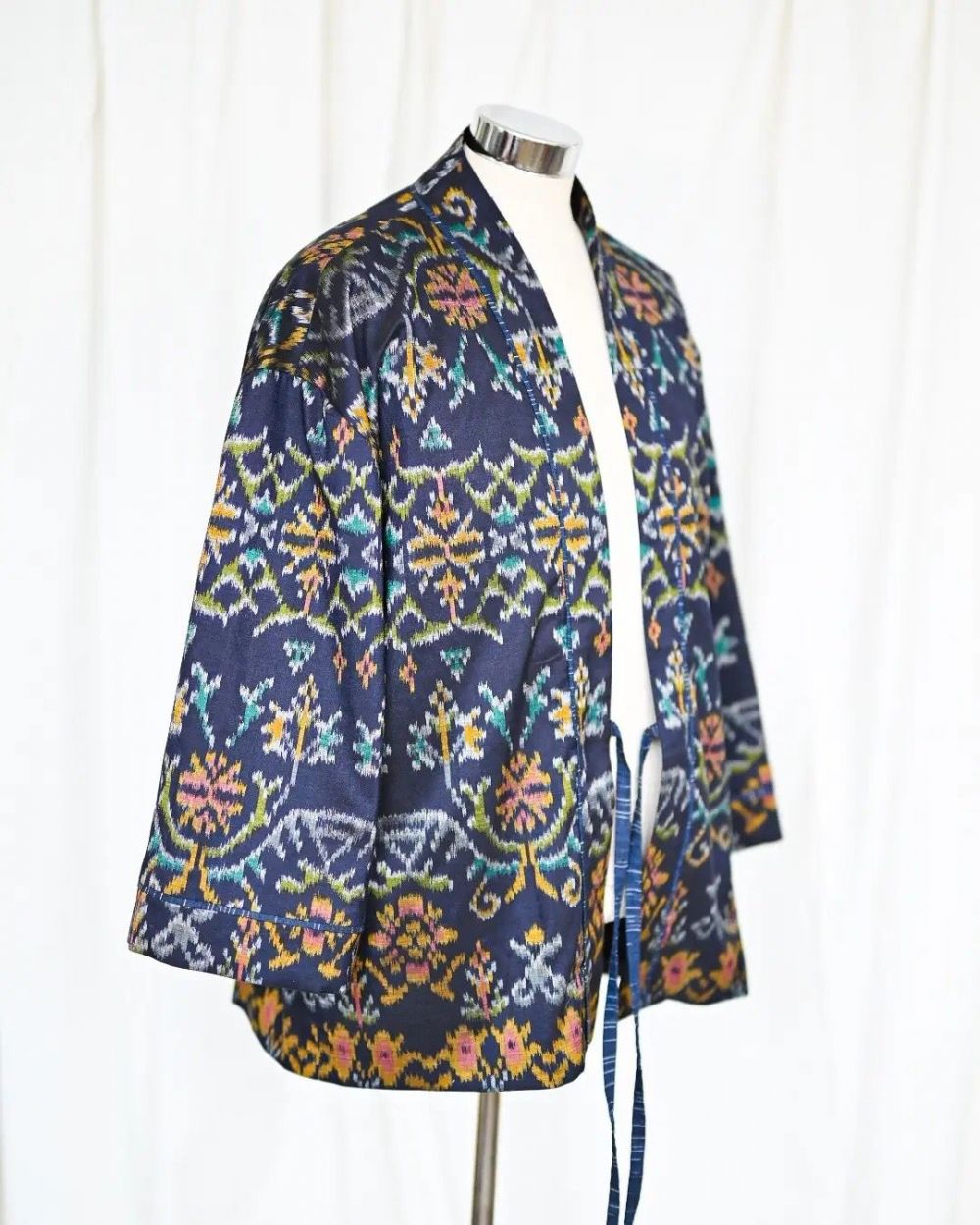 5 Potret cardigan karya desainer Didiet Maulana, hadiah untuk Hyun Bin