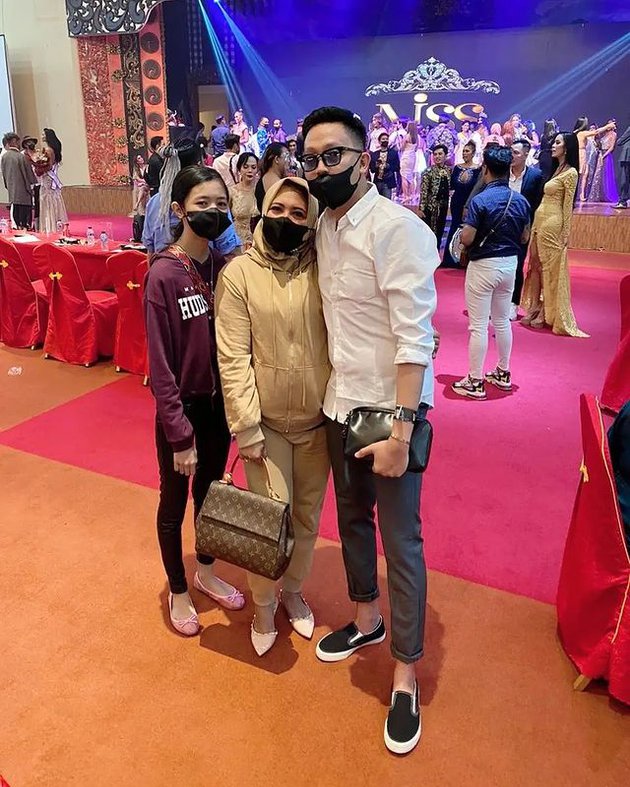 9 Momen Millen Cyrus ikut Miss Queen Indonesia 2021, sabet gelar juara