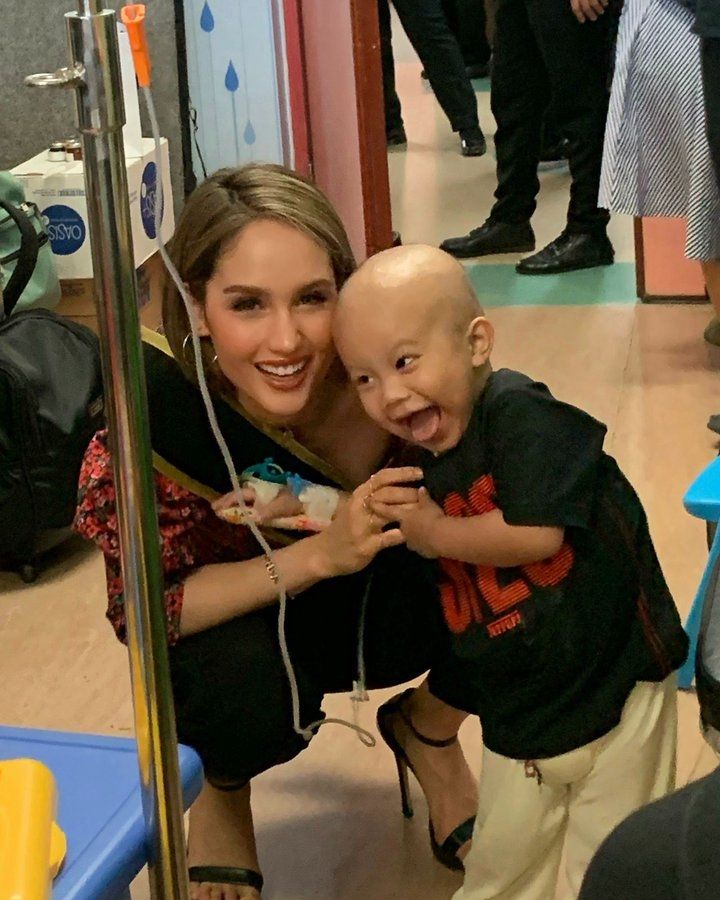 5 Aksi sosial Cinta Laura, dukung penderita kanker dan bangun sekolah