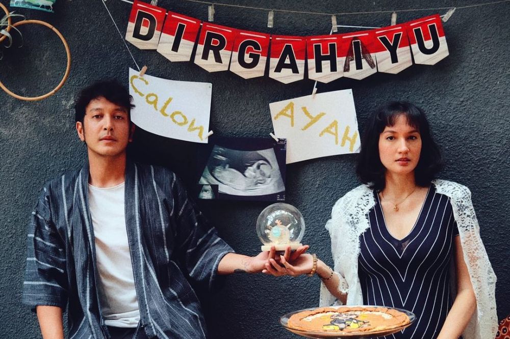 7 Cara Nadine Chandrawinata pilih outfit hamil, tampil simpel & modis