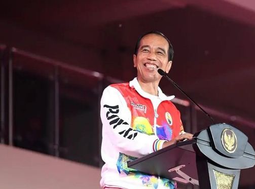 9 Potret kemeriahan pembukaan PON XX Papua, Jokowi main sepak bola