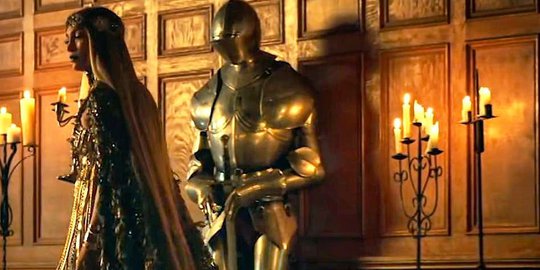 9 Karya desainer Tanah Air untuk seleb dunia, termasuk untuk Hyun Bin