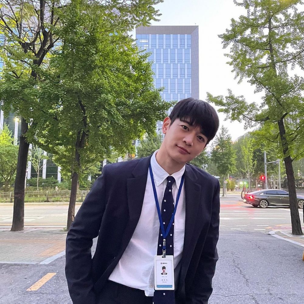 Tak cuma nyanyi, 8 Idol SM Entertainment ini juga sukses lewat akting