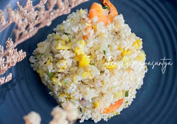 30 Resep nasi goreng putih, enak dan praktis buat sarapan