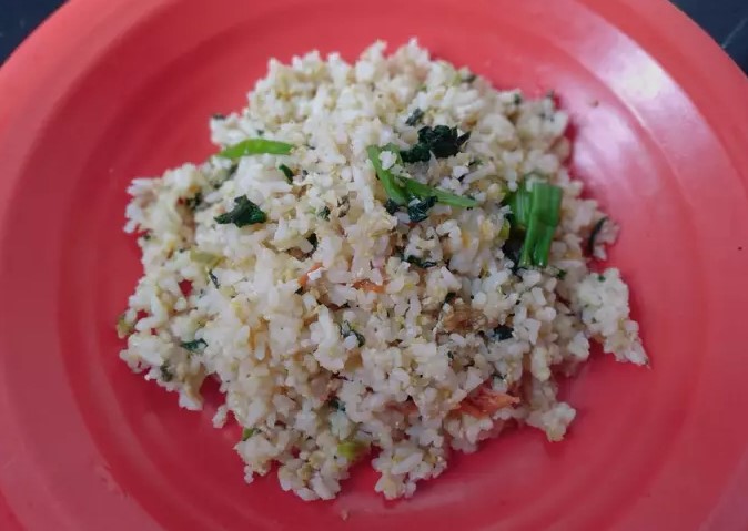 30 Resep nasi goreng putih, enak dan praktis buat sarapan