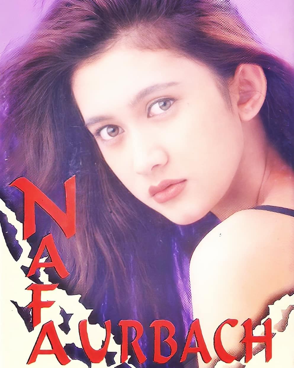 9 Potret masa muda Nafa Urbach, pernah duet dengan Rudy Chysara