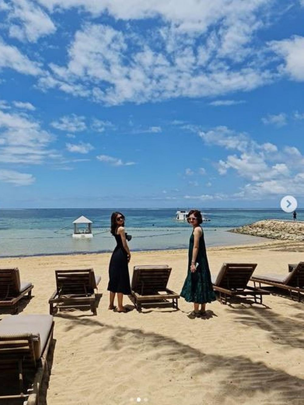 Libur syuting, ini 5 momen Zoe Abbas liburan ke Bali bareng keluarga