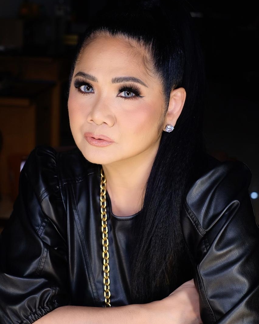 5 Pola hidup sehat ini bikin Vina Panduwinata bugar di usia 62 tahun