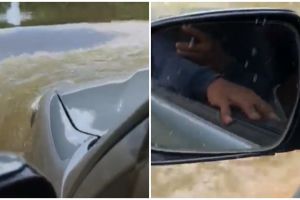 Bak sampan sebrangi sungai, aksi mobil terjang banjir ini buat melongo