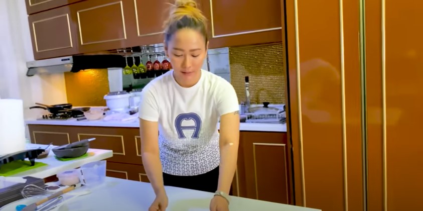 7 Ide menata dapur ala Inul Daratista, rapi dan bersih setiap waktu