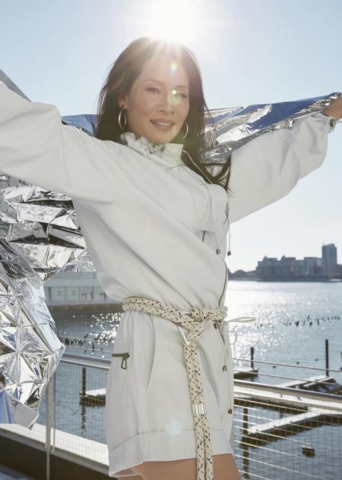9 Pesona Lucy Liu 'Charlie's Angles', awet muda di usia 52 tahun