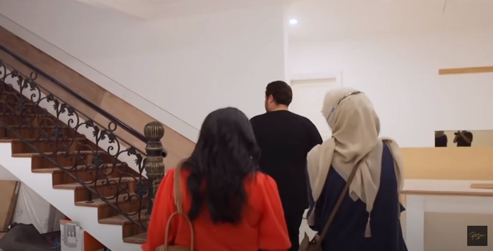 Rossa beri kado rumah Rp 20 miliar untuk orang tua, ini 7 potretnya