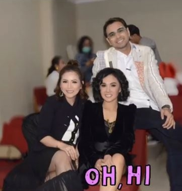 Momen 9 seleb bertemu mantan kekasih, Luna Maya sempat salah tingkah