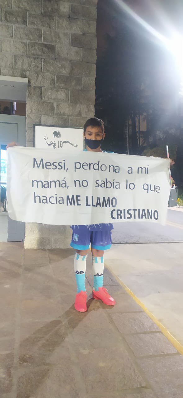 Dinamai Cristiano karena ibunya fans Ronaldo, bocah ini idolakan Messi