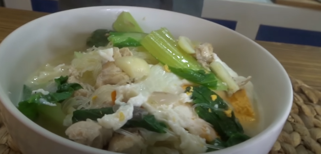 Menu diet khas rumahan 7 seleb pria, ampuh turunkan berat badan