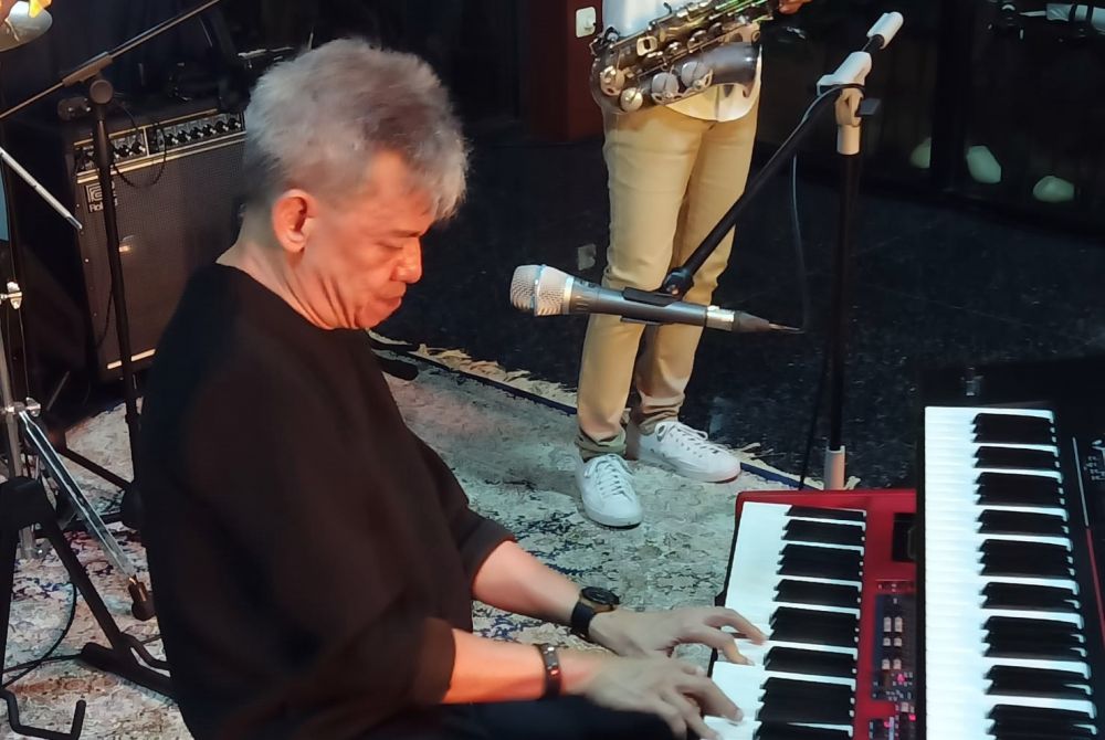 Konser dari Deheng Hills, Fariz RM bawakan sederet tembang hits