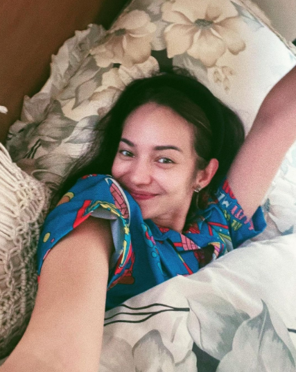 Kisah masa kecil Enzy Storia, ditinggal ayah hingga sakit autoimun