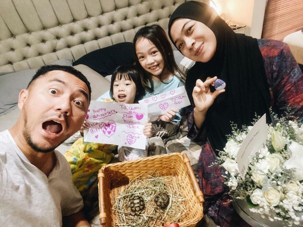 Ingat Extravaganza? Ini 9 potret terbaru pemainnya bareng keluarga